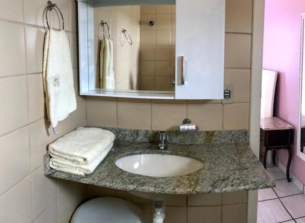 Apartamento Pe Na Areia E Aguas Tranquilas No Centro De גוארפארי מראה חיצוני תמונה